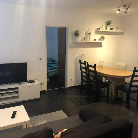 شقة Bungalow Baumschulenstr. 26 فريشن